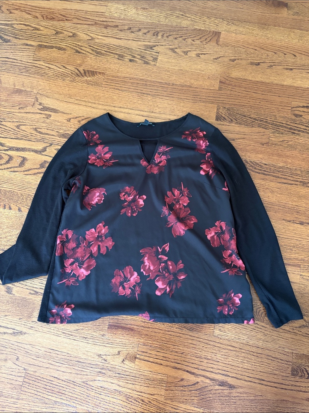 StitchFix 41 Hawthorne Black Floral Long-Sleeve blouse - size L